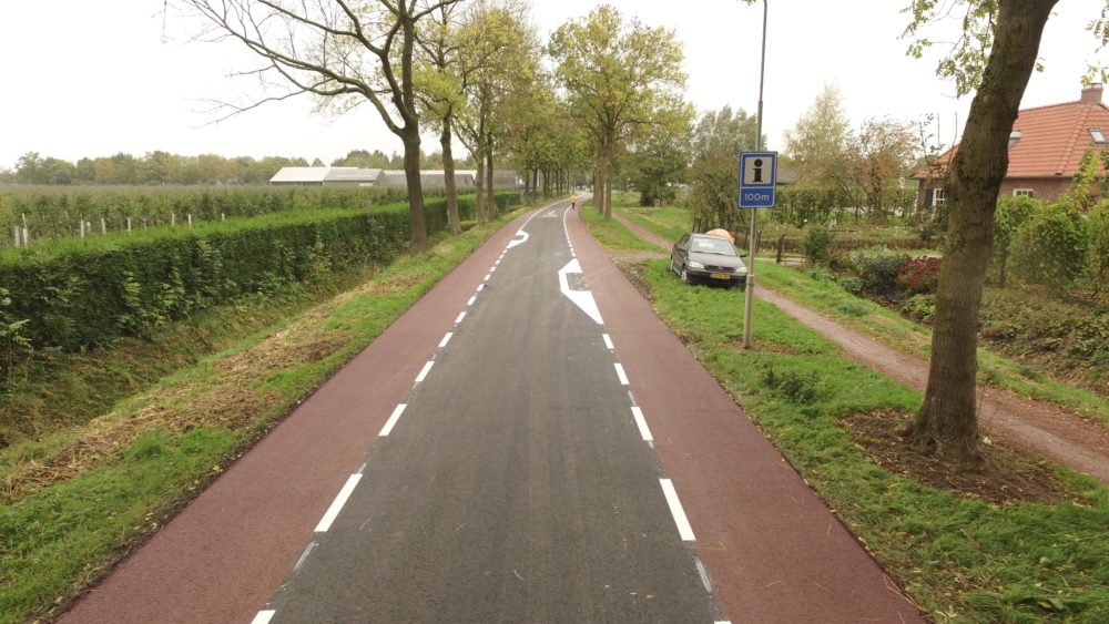 asfalteren tielerweg geldermalsen